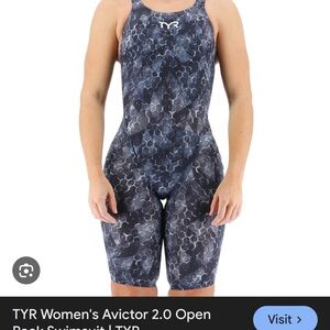 TYR Women's Avictor 2.0 Hexagon Pattern Swimsuit